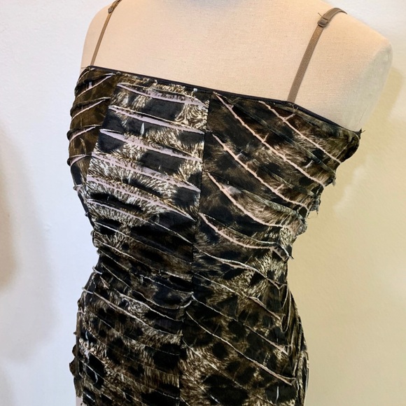 CHARLOTTE RUSSE Ruffled Cami - Picture 4 of 6